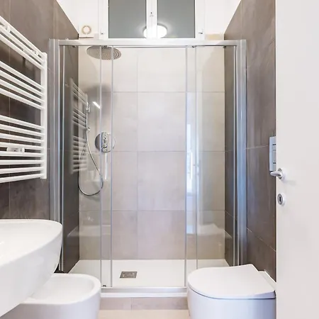 Appartement Brombeis Double Bedroom Center By Napoliapartments Naples