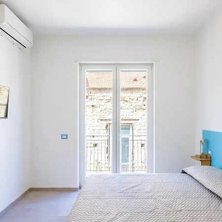 Appartement Brombeis Double Bedroom Center By Napoliapartments