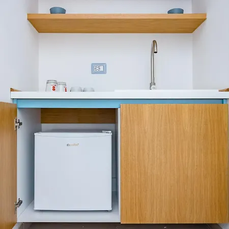 Brombeis Double Bedroom Center By Napoliapartments Appartement Naples