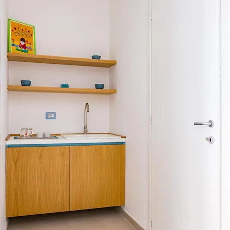 Brombeis Double Bedroom Center By Napoliapartments *