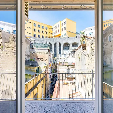 Appartement Brombeis Double Bedroom Center By Napoliapartments